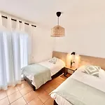 Villa Outside Con Piscina *