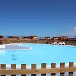 Outside Con Piscina * Majanicho