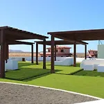 Outside Con Piscina 别墅