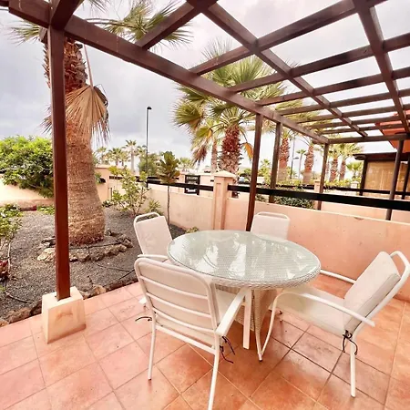 Outside Con Piscina Villa