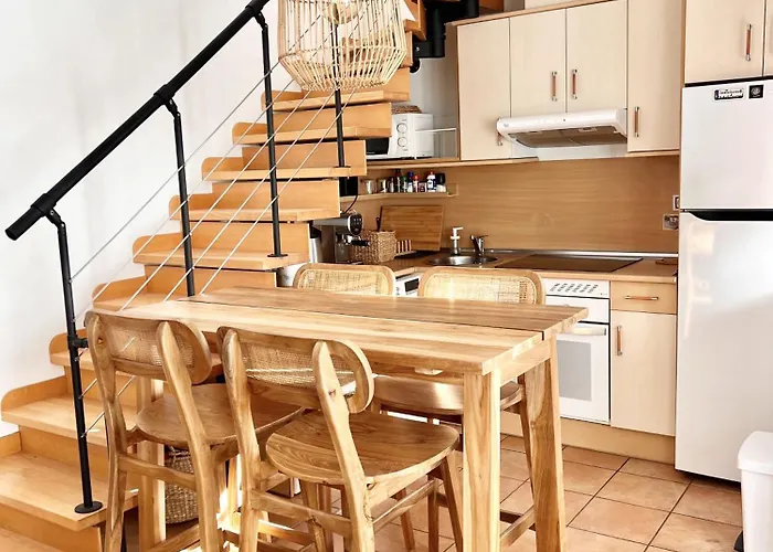 Outside Con Piscina Вилла Majanicho