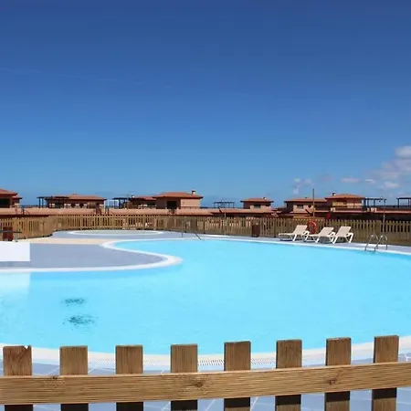 Outside Con Piscina * Majanicho