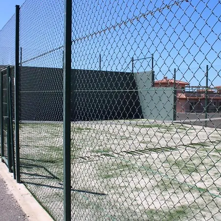Villa Outside Con Piscina