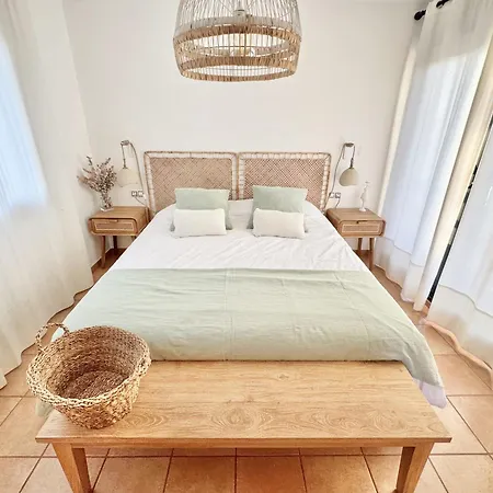 Outside Con Piscina * Majanicho