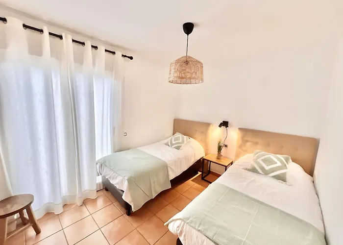 Вилла Outside Con Piscina *